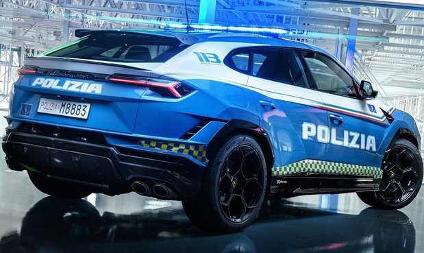 Lamborghini Urus 3444.jpg, 87 KB