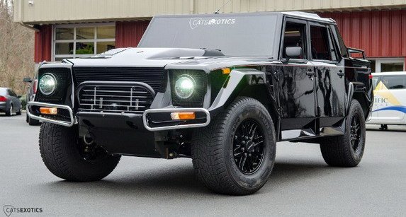 Lamborghini-LM002 1.jpg, 59 KB
