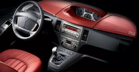 Lancia-Musa-Poltrona-Frau-16-Multijet-5.jpg, 30 KB