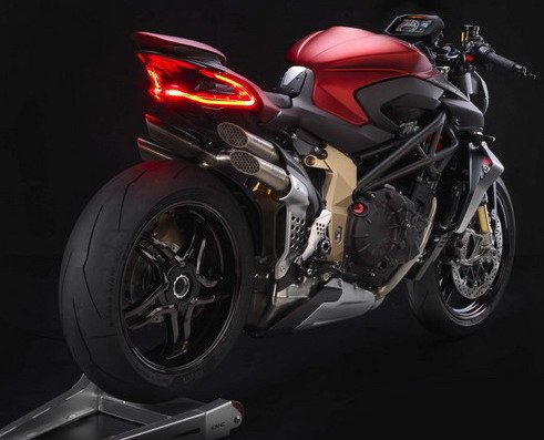 MV-Agusta-Brutale-1000-Serie-Oro-3.jpg, 55 KB