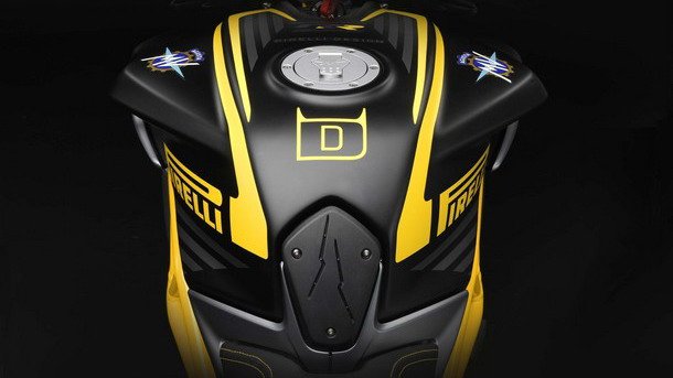 MV-Agusta-Dragster-800-RR-Pirelli-4.jpg, 48 KB