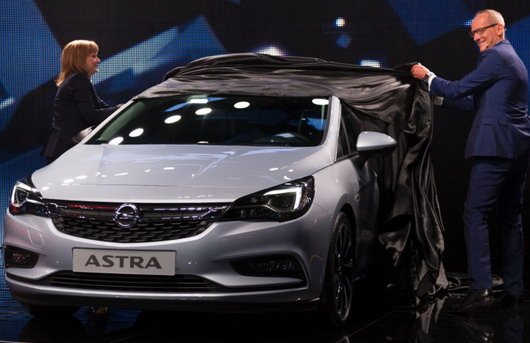 Mary Barra i KTN predstavljaju novu Astru ST.jpg, 50 KB