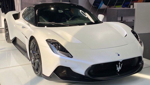 Maserati MC20 2.jpg, 64 KB