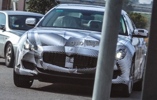 Maserati Quattroporte 11.jpg, 67 KB