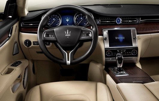 Maserati uattroporte 41111.jpg, 50 KB