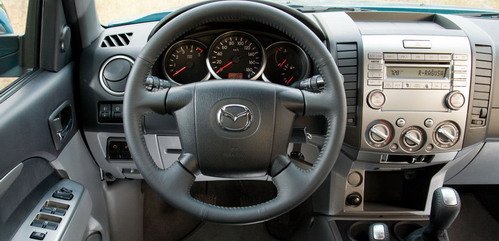 Mazda-BT-50_2009_1024x768_wallpaper_38.jpg, 44 KB