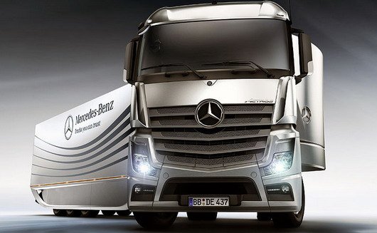 Mercedes Aero Trailer 1.jpg, 46 KB