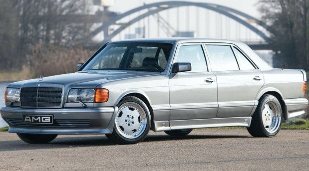 Mercedes-Benz-560 1.jpg, 70 KB