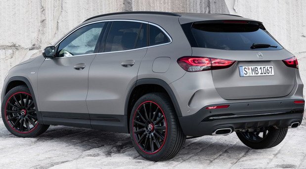 Mercedes-Benz-GLA 1.jpg, 64 KB