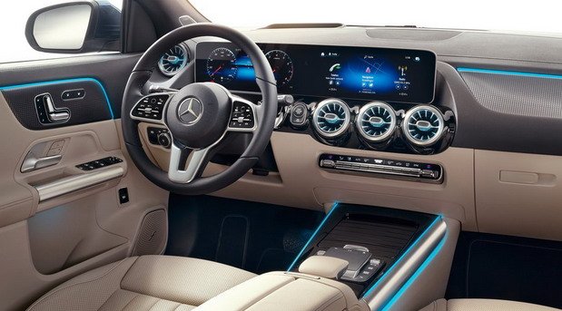 Mercedes-Benz-GLA 10.jpg, 64 KB