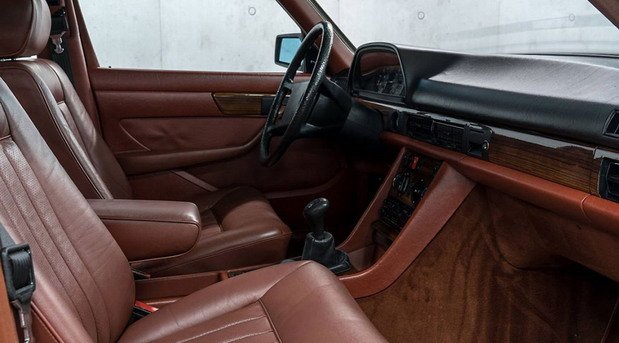 Mercedes-Benz_280_SE 111.jpg, 57 KB