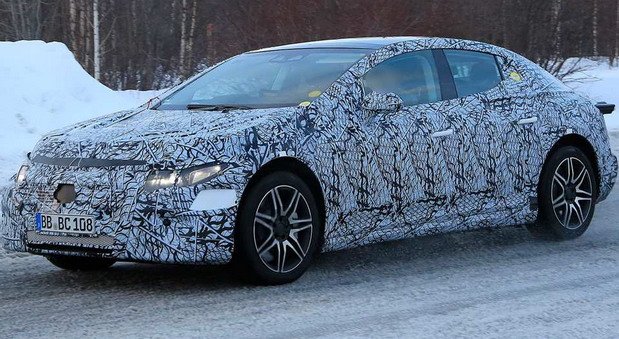 Mercedes-EQE 1.jpg, 96 KB