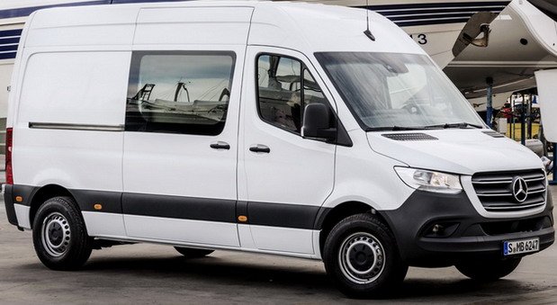 Mercedes-Sprinter 555.jpg, 69 KB