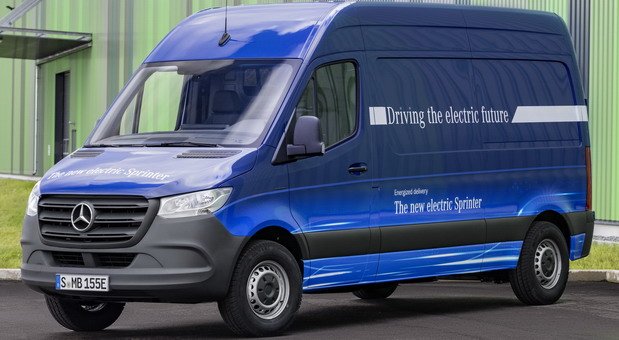 Mercedes-Sprinter 6.jpg, 74 KB