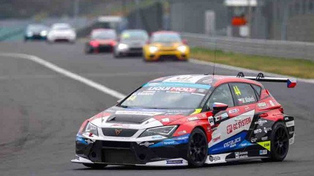 Mihal-Makes.jpg, 63 KB