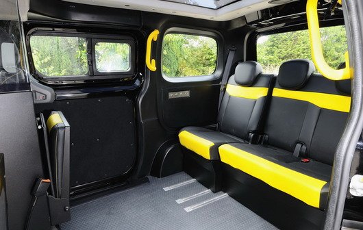 Nissan NV200 7.jpg, 59 KB