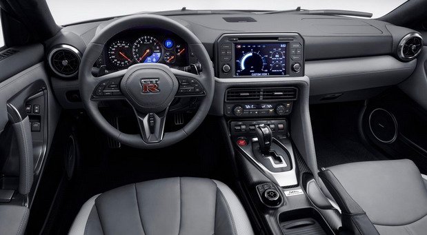 Nissan-GT-R_50th 111.jpg, 56 KB