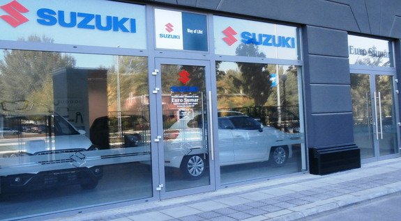 Novi salon Suzuki automobila_1.jpg, 67 KB