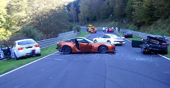 Nurburgring sudar.jpg, 68 KB