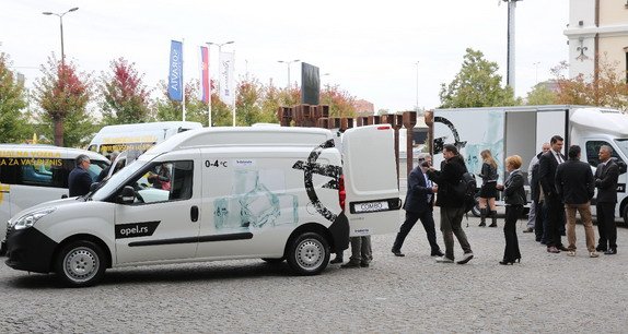 Opel CV EXPO.jpg, 74 KB