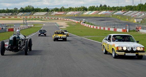 Opel trkaci.jpg, 56 KB