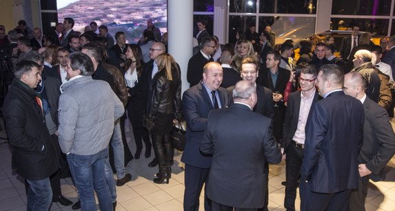 Otvaranje salona.jpg, 62 KB