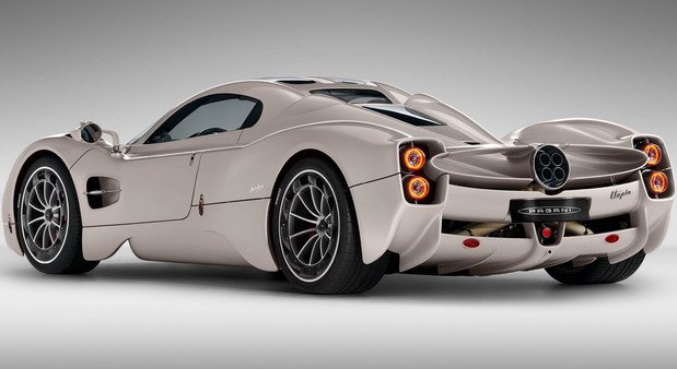 Pagani Utopia 1111.jpg, 45 KB