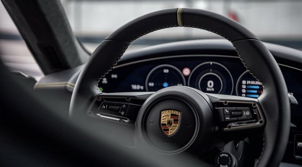 Porsche Taycan 11111.jpg, 43 KB