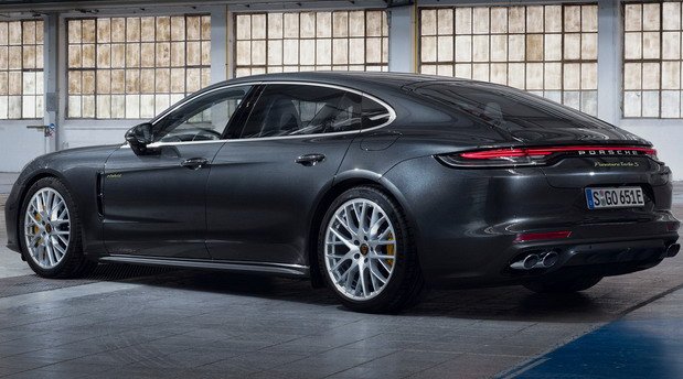 Porsche-Panamera 255.jpg, 69 KB