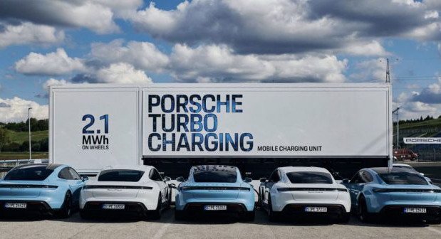 Porsche-Taycan 7.jpg, 57 KB