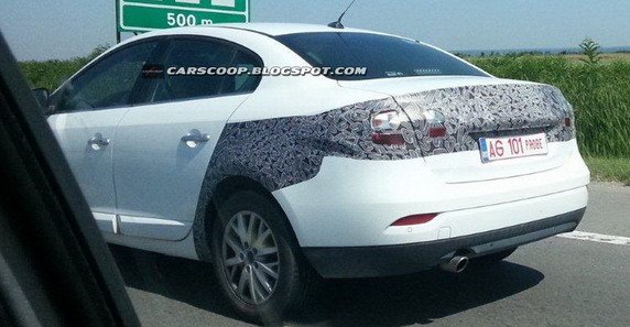 Renault Fluence 4.jpg, 62 KB