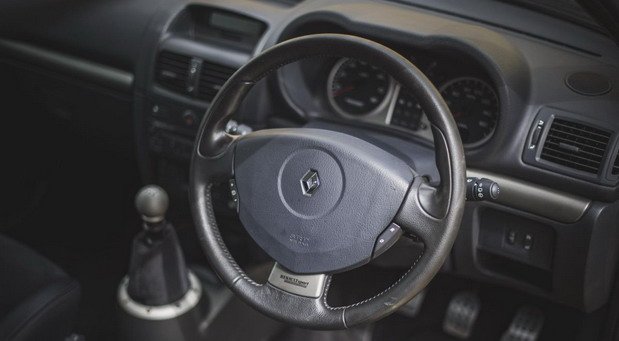 Renault-Clio 11.jpg, 39 KB