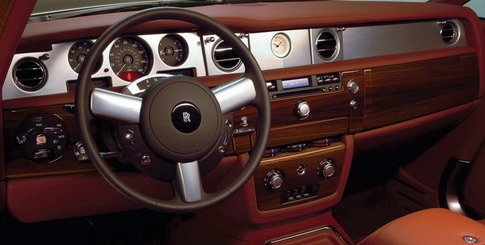 Rolls-Royce-Phantom_Coupe_2009_1024x768_wallpaper_23.jpg, 37 KB