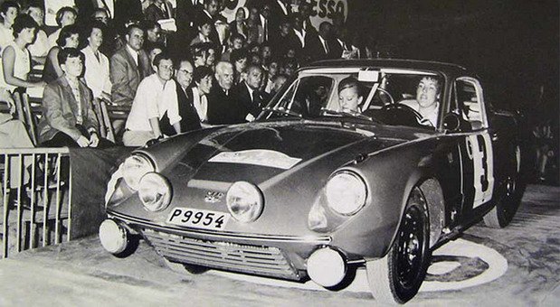SAAB-Sonett-II-Pat-Moss-Carlsson-Elisabeth-Nystrom.jpg, 81 KB