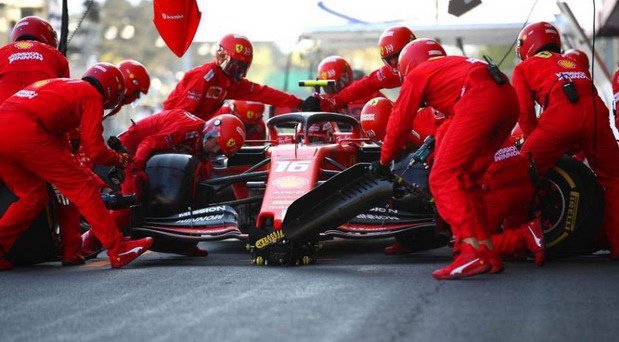 Sarl-Lekler ferrari.jpg, 70 KB