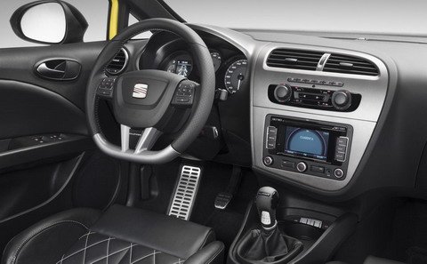 Seat-Leon_Cupra_2010_1024x768_wallpaper_03.jpg, 37 KB
