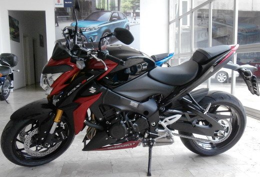 Suzuki GSX-S 1000 A L6 (Custom).jpg, 72 KB