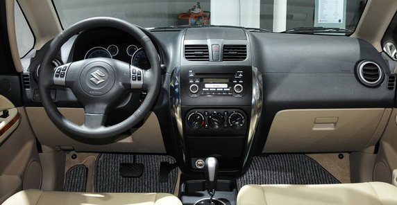 Suzuki SX4 sedan 111.jpg, 53 KB