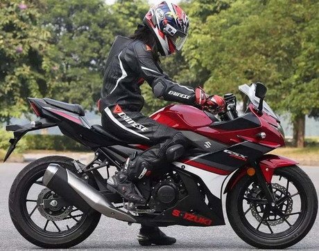 Suzuki-GSX-250R-2.jpg, 87 KB