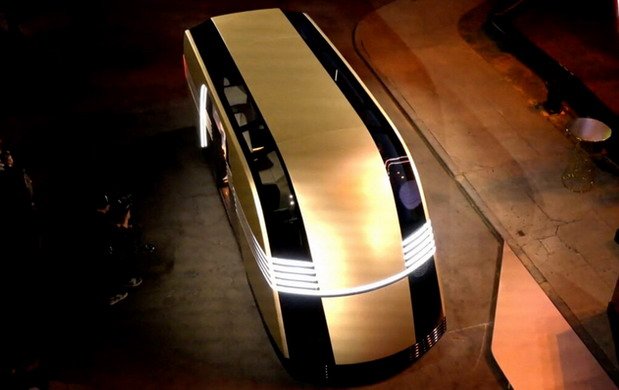 Tesla robokombi.jpg, 51 KB