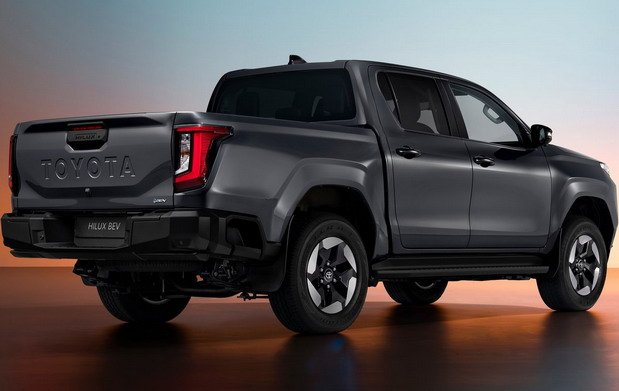 Toyota HiLux 87777.jpg, 47 KB