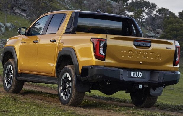 Toyota HiLux 888888.jpg, 78 KB