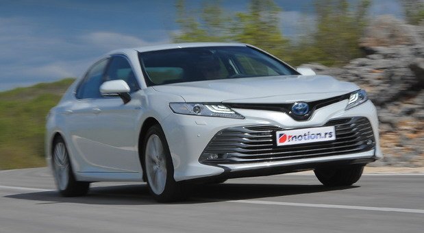 Toyota-Camry dm.jpg, 58 KB
