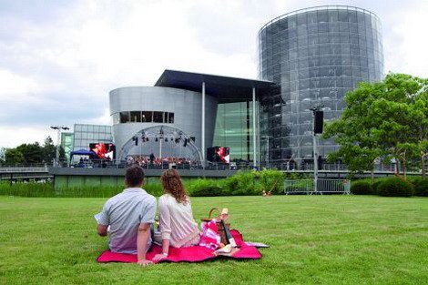 VW Dresden 1.jpg, 64 KB