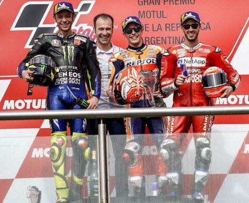 Valentino-Rosi-Mark-Markes-Andrea-Doviciozo.jpg, 80 KB