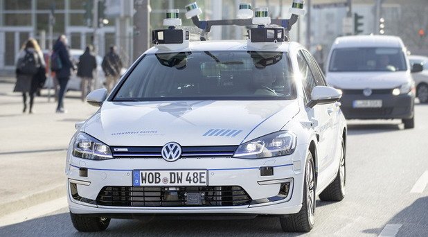 Volkswagen e-golf aut.jpg, 75 KB