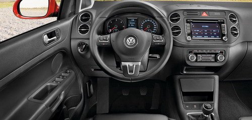 Volkswagen-Golf_Plus_2009_1024x768_wallpaper_12.jpg, 38 KB