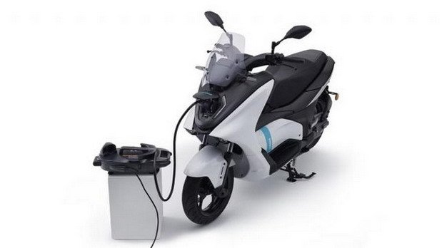 Yamaha-E01-3.jpg, 27 KB