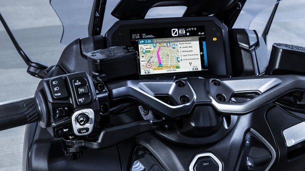 Yamaha-TMax-2022-6.jpg,  bytes