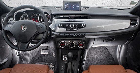 alfa giulietta collezione 11.jpg, 56 KB